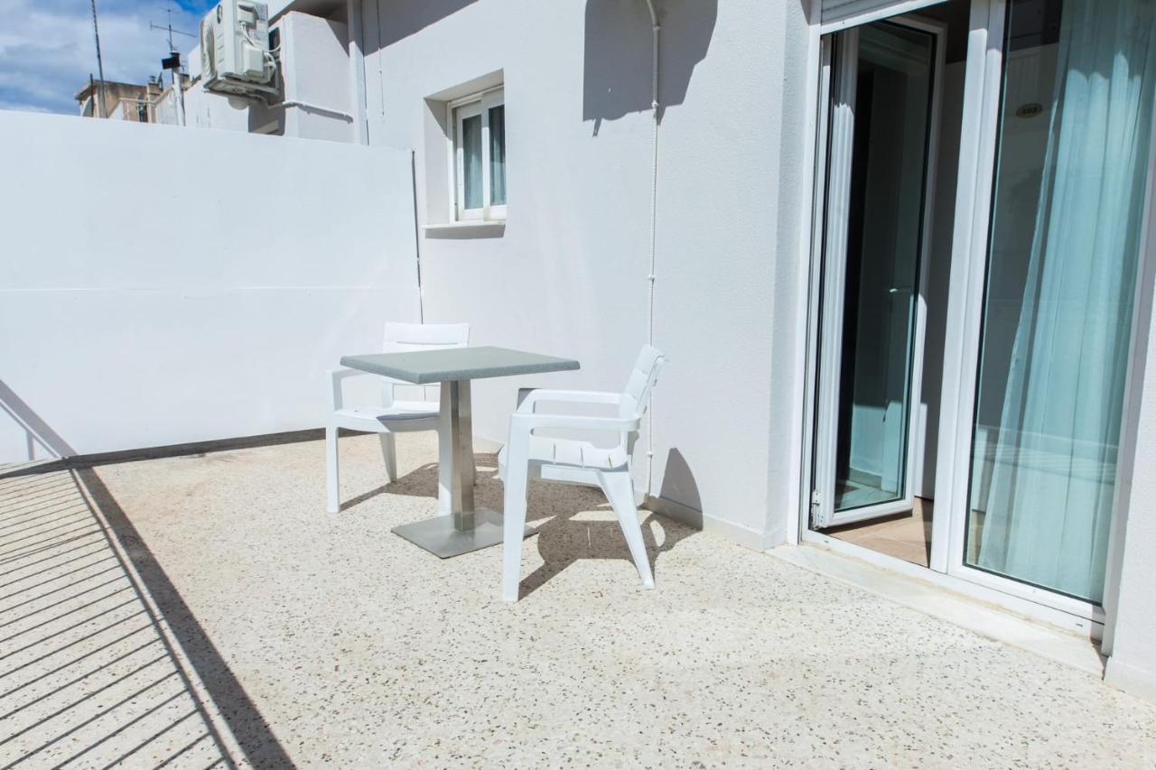 Silver Hotel Athens Double Room With Balcony Exterior photo